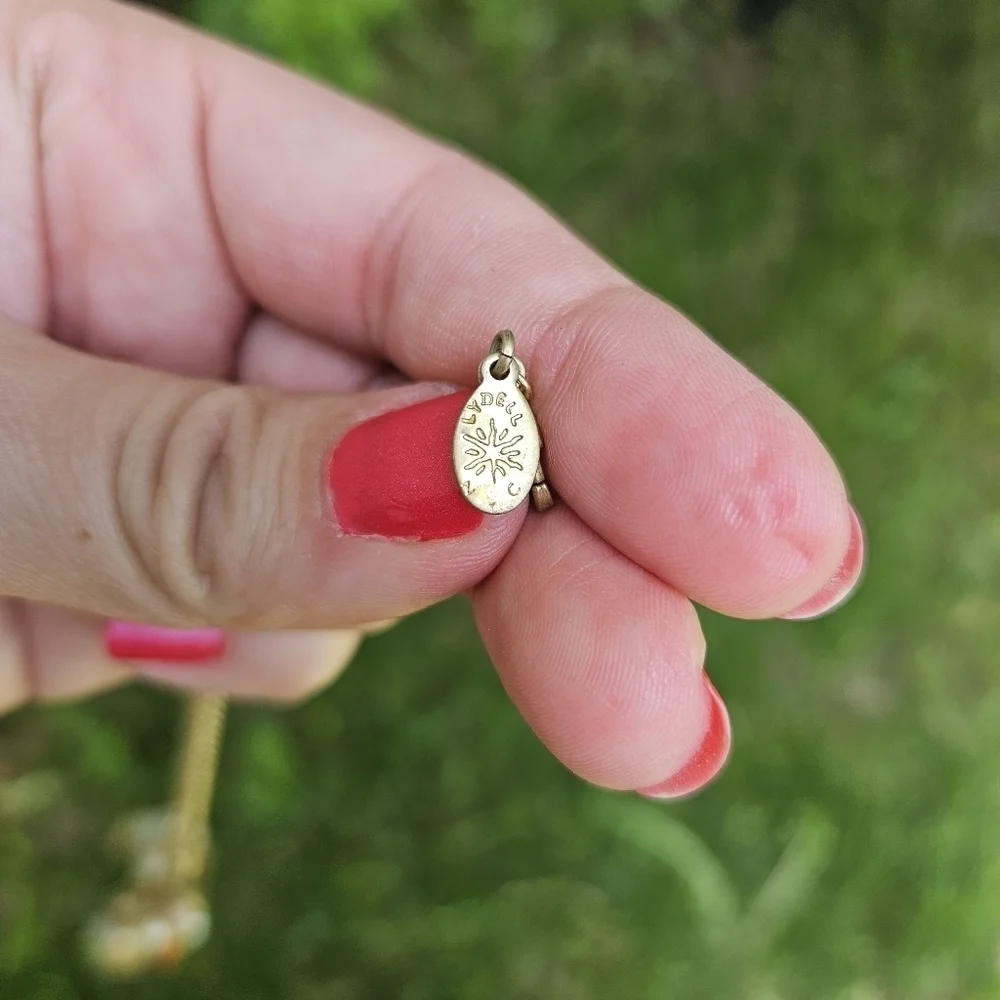 Lydell gold tone necklace with earthy beads - Picture 4 of 5